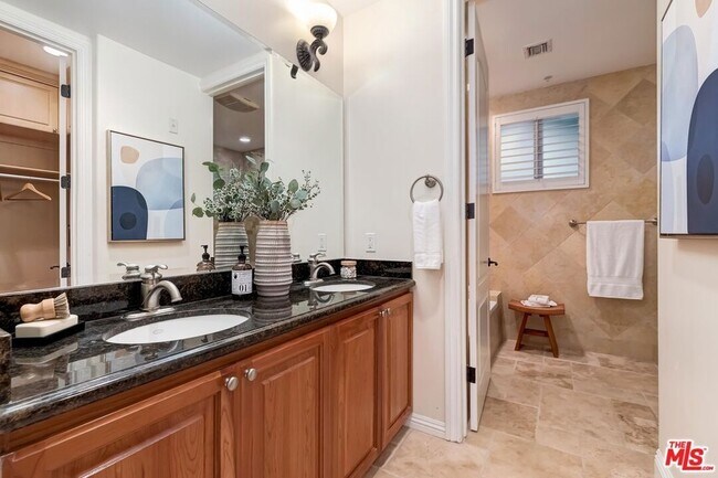 Building Photo - 16123 W Sunset Blvd