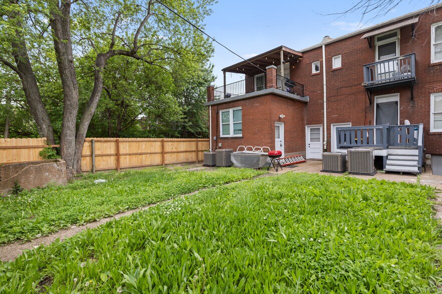 Building Photo - 3453 Miami St