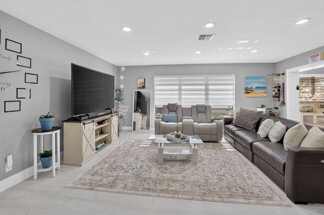 Building Photo - 13953 Nesting Way