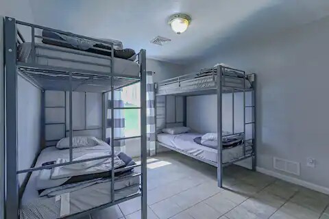 Building Photo - 1019 Cricket Ln