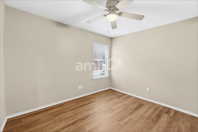 Building Photo - 6038 Mountain Mdw