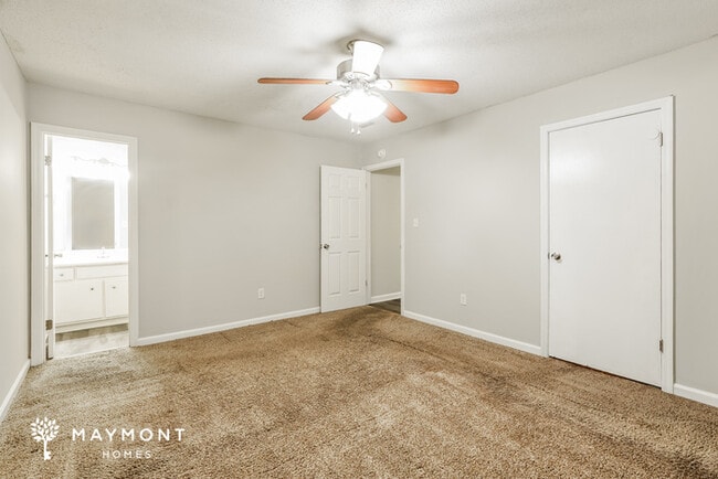 Building Photo - Quaint Ranch Style Home