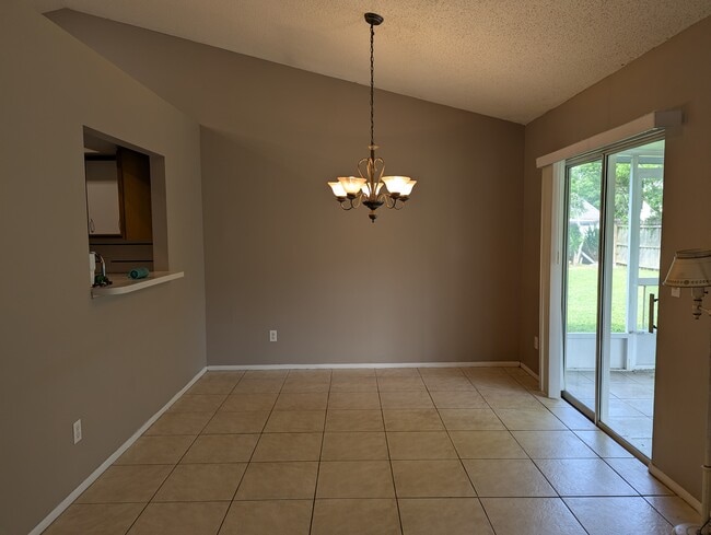 Building Photo - 861 Blackgum Ct