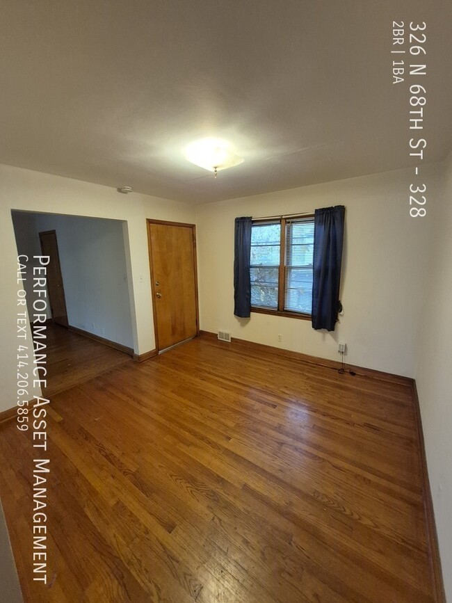 Building Photo - Charming 2BED/1BATH Wauwatosa Upper