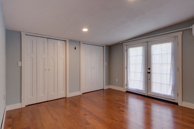 Building Photo - 2 Bed 2 Bath Country Home with Penn Cove View on 2.5 Acres