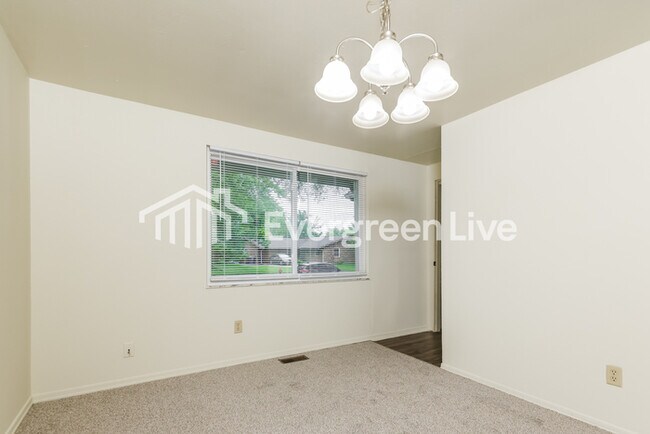 Building Photo - 6291 Leawood Dr