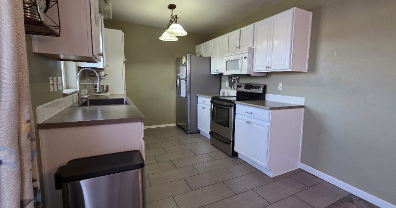 Building Photo - 721 Waterglen Dr