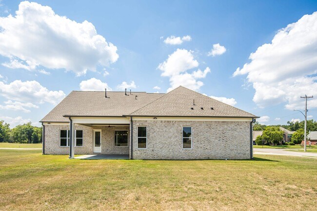 Building Photo - 5056 Jon Oak Dr