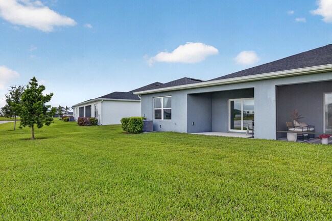Building Photo - 9449 SW Libertas Wy