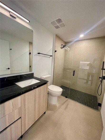 Building Photo - 225 N Miami Ave