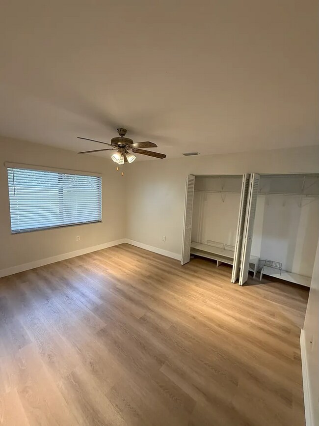 Building Photo - 4670 SW 143rd Ave