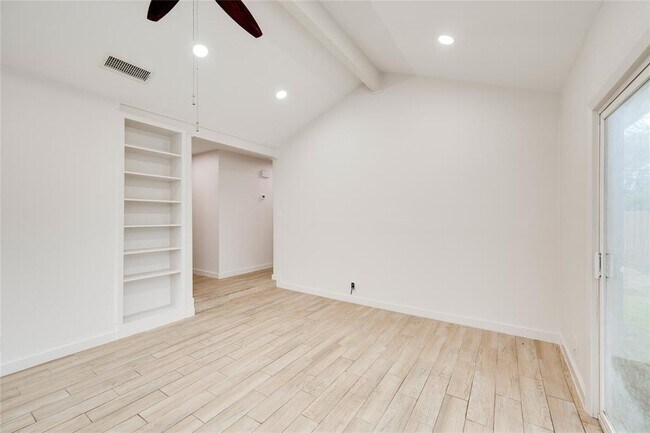 Building Photo - 4811 Brushy Ridge Dr