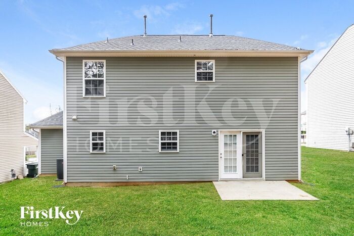 Building Photo - 2632 Blue Moss Dr