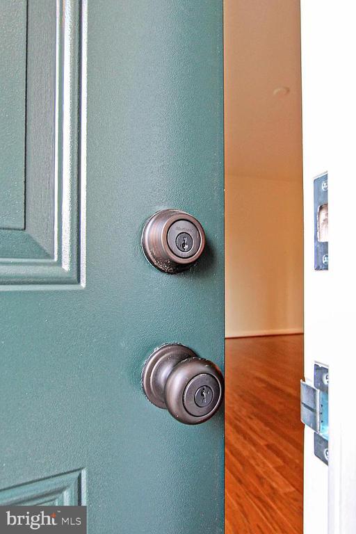 Building Photo - 13652 Endeavour Dr