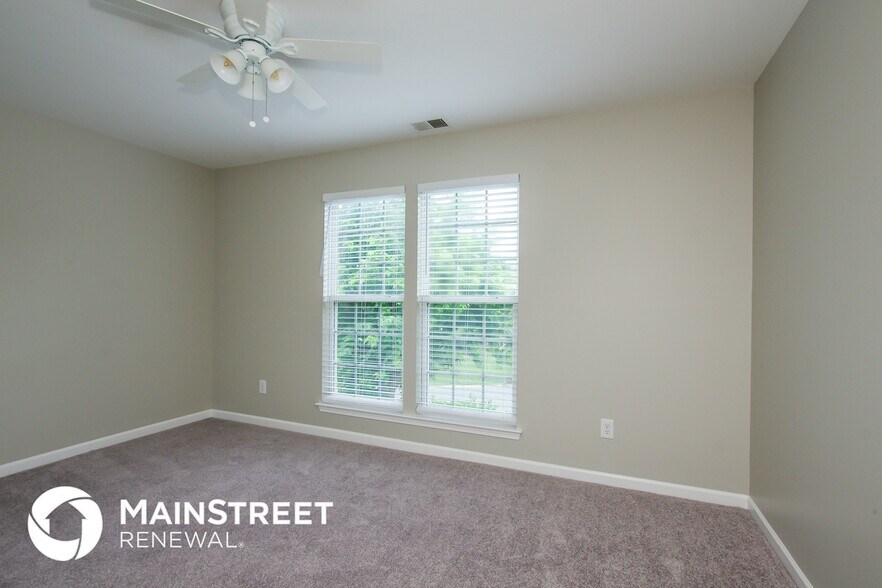 Building Photo - 12139 Autumn Winds Ln