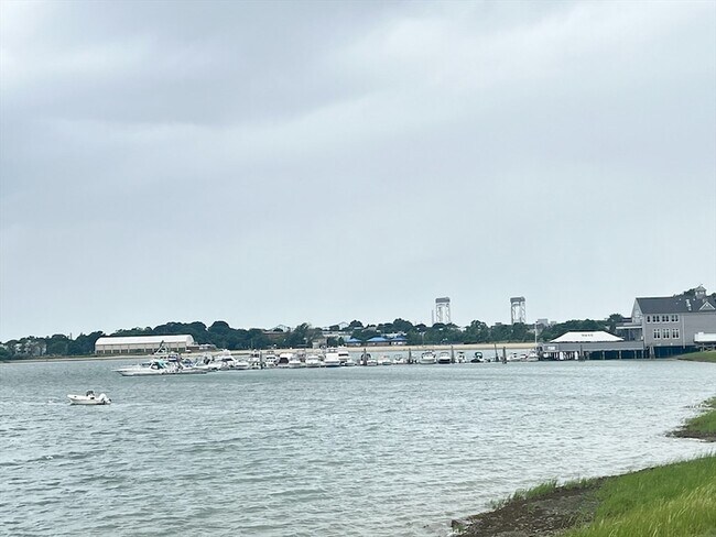 Building Photo - 103 St Andrew Rd