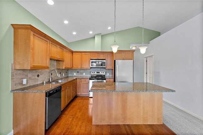 Building Photo - 3 bedroom 2 bath Home for Rent in Yelm!