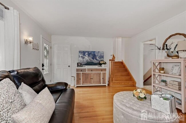 Building Photo - 617 Princeton Rd