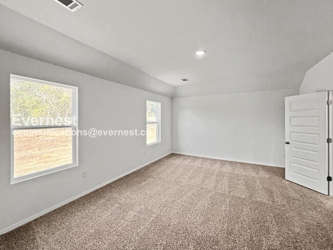 Building Photo - 1517 Ridgefield Cir