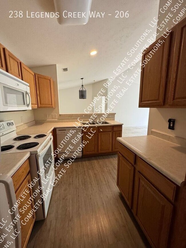 Building Photo - 238 Legends Creek Way