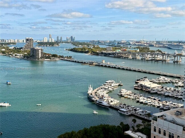 Building Photo - 488 NE 18th St