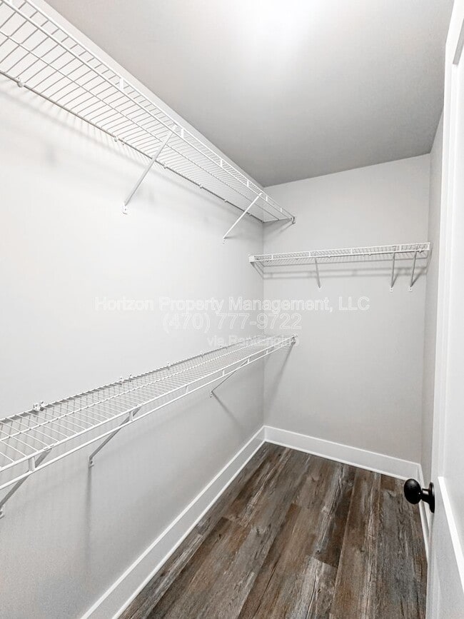 Building Photo - 6255 Gold Dust Trail