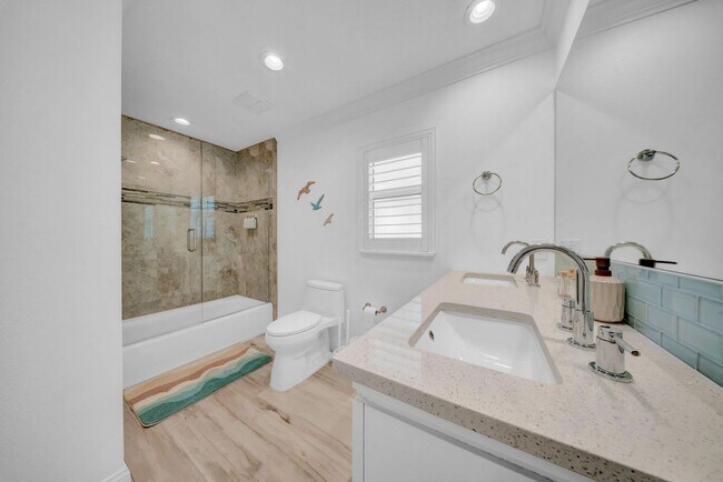 Building Photo - 555 S Gulf Dr