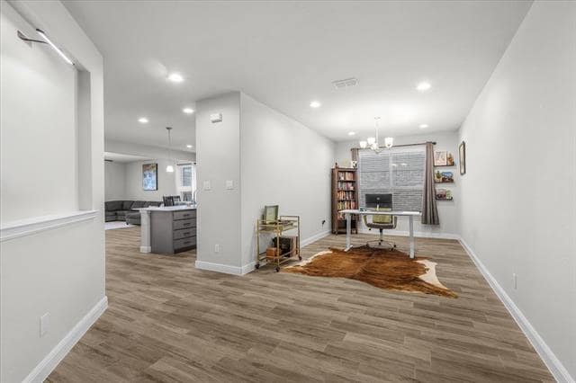 Building Photo - 2301 Shorthorn Dr