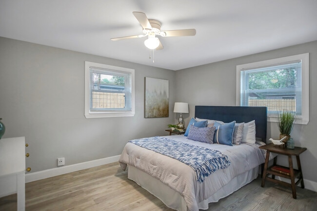 Building Photo - 237 N Bowlan St