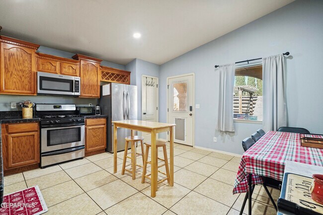 Building Photo - 14351 Spanish Point Dr