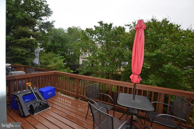 Building Photo - 6560 Lochleigh Ct