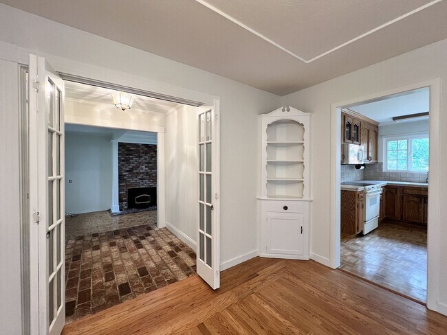 Building Photo - Four Bedroom Ranch-Style Home on an Extra-Large Lot