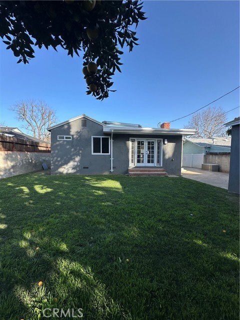 Building Photo - 6447 Balcom Ave