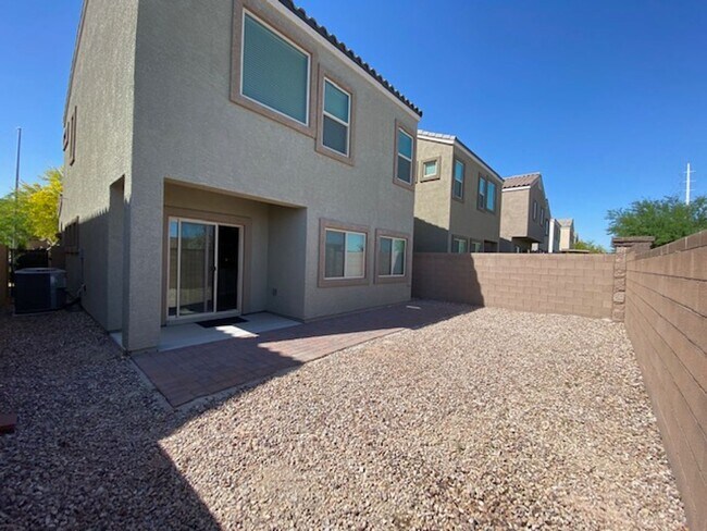 Building Photo - Henderson 3 Bedroom Single Family Home!