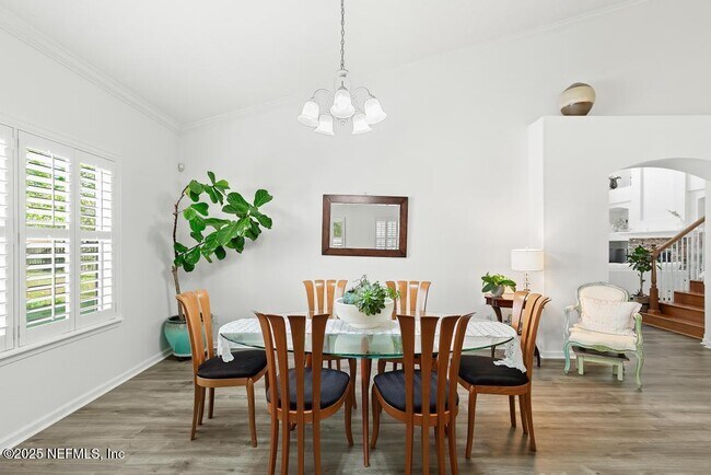 Building Photo - 3139 Ashgrove Rd