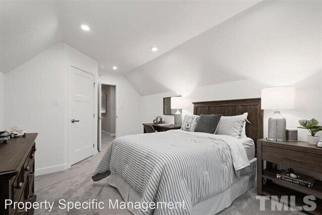Building Photo - 3 br, 2.5 bath House - 406 Smallwood Drive
