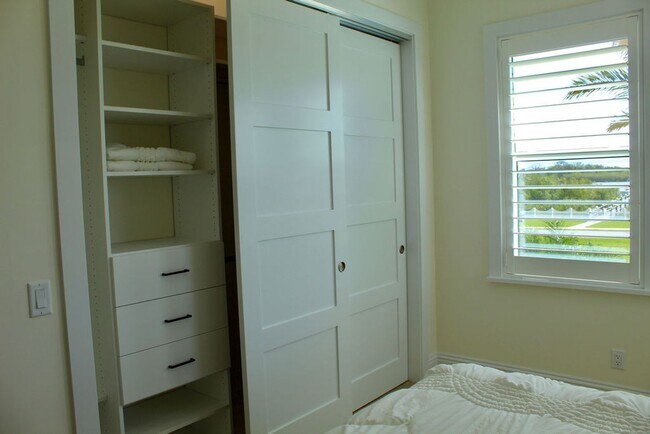 Building Photo - Fully Furnished 3 Bedroom, 3.5 Bath Home with Stunning Intracoastal views with dock