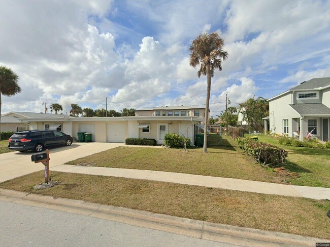 Building Photo - 670 Atlantic Dr