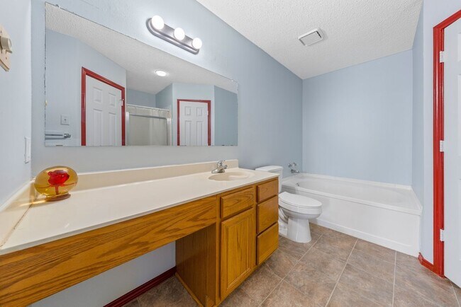 Building Photo - 7919 Wayside Trail