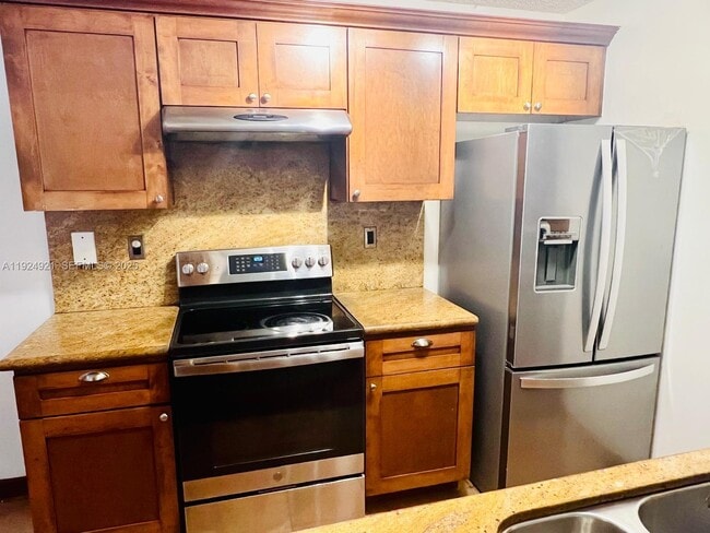 Building Photo - 4990 NW 97th Pl