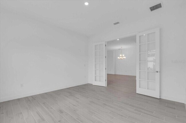 Building Photo - 10176 Silent Night Ln