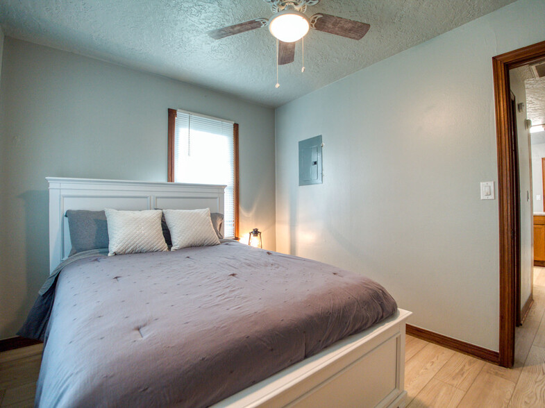Bedroom2 - 1122 Fay Ave