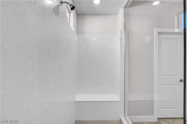 Building Photo - 6360 Pipers Brk Ln