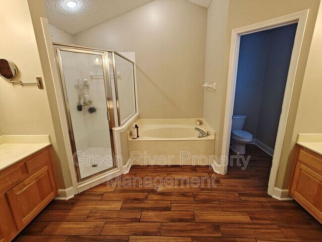 Building Photo - 1505 Majestic View Ln