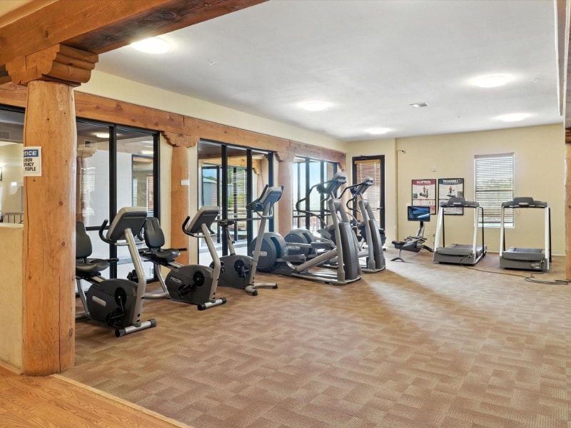 Building Photo - 1405 Vegas Verdes Dr