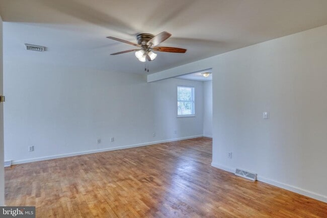 Building Photo - 441 Boyds Corner Rd