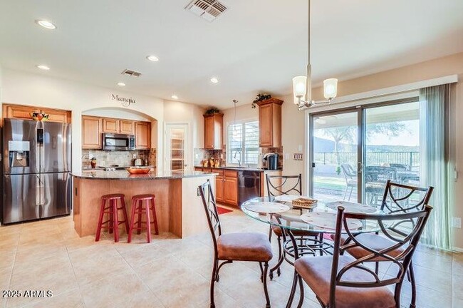 Building Photo - 2938 E Quiet Hollow Ln