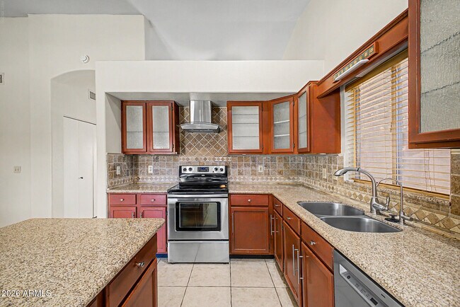Building Photo - 1291 W Butler Dr