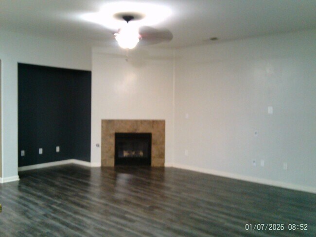 Building Photo - NW-WELCOME HOME !!! Price improvement!