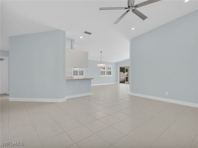 Building Photo - 4231 Redonda Ln